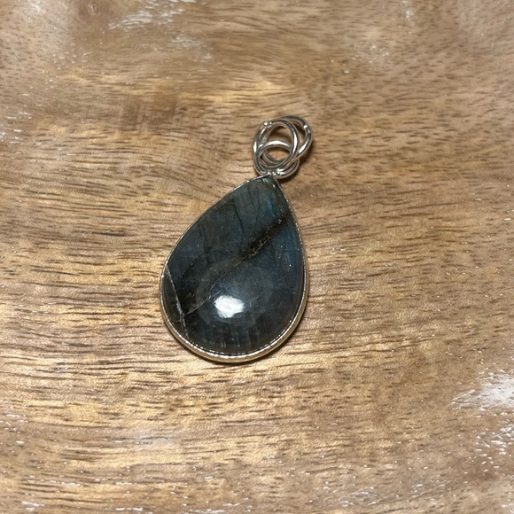 Labradorite Sterling Silver Tear Drop Pendant - Picture 2 of 16